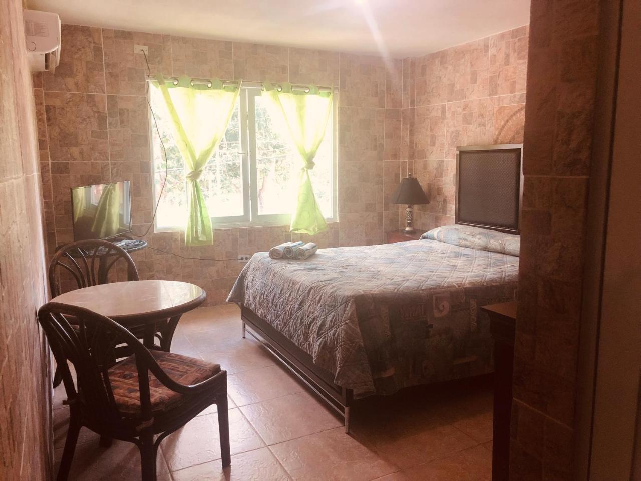 Hotel Colombus Aguada Exteriér fotografie